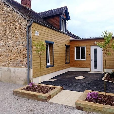 Maison De Campagne Avec Cour Sées Eksteriør billede